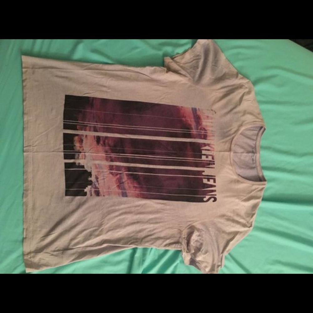 Calvin Klein T-shirt